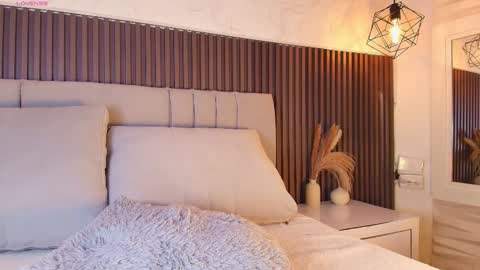 SHANON online show from 11-29-25, 06:11