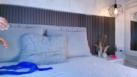 SHANON online show from 04-16-26, 07:14