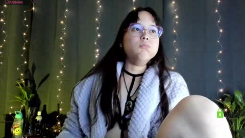 Cat-FOLLOWME and we talk IGshantal cerezo online show from 01-20-25, 04:21