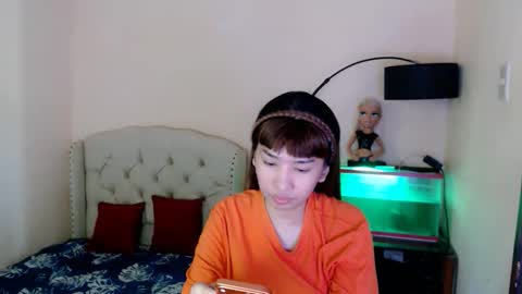 SHANTA FOX  s online show from 03-20-26, 12:48