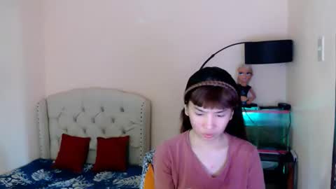 SHANTA FOX  s online show from 04-25-26, 06:16