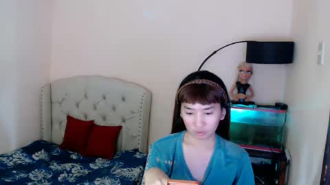 Snapshot of shantalfoxxy chatting on 04-28-26, 03:00 SHANTA FOX s online show from 04-28-26, 03:00