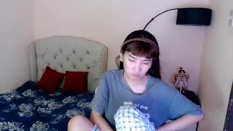 Snapshot of shantalfoxxy chatting on 05-26-26, 02:13 SHANTA FOX s online show from 05-26-26, 02:13