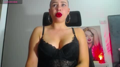 Shantal  online show from 12-14-24, 09:24