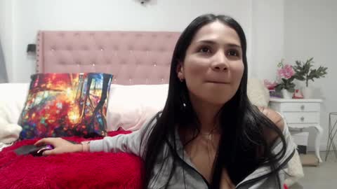 Snapshot of shantalkimberly chatting on 01-22-25, 12:16 maria online show from 01-22-25, 12:16