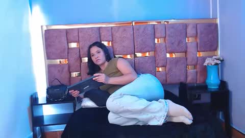 shantall 05 online show from 01-07-26, 07:49