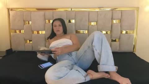 shantall 05 online show from 01-10-26, 07:04