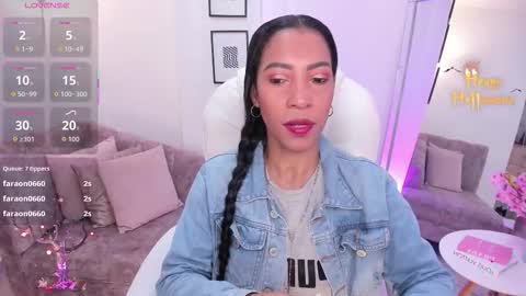 Shantall wills online show from 10-22-25, 06:51