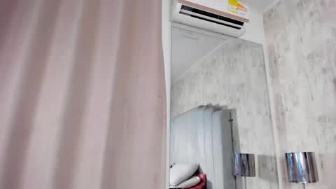 Snapshot of shanty_cole chatting on 05-11-26, 04:04 shanty_cole online show from 05-11-26, 04:04