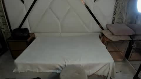 Shara Oz online show from 02-14-26, 03:14