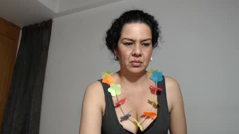 sharickleon11 online show from 10-16-25, 12:44