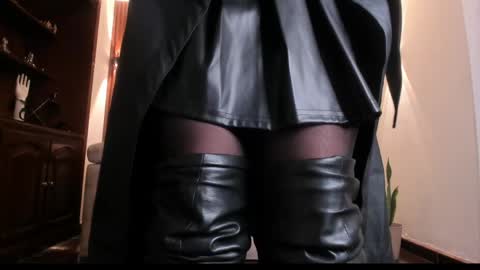 Sharith  online show from 04-17-26, 03:26