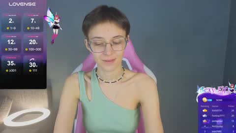 Snapshot of sharli_rose chatting on 12-16-24, 07:00 Sharli online show from 12-16-24, 07:00