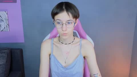 Snapshot of sharli_rose chatting on 12-30-24, 02:30 Sharli online show from 12-30-24, 02:30