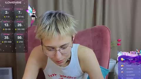 Snapshot of sharli_rose chatting on 03-08-25, 03:35 Sharli online show from 03-08-25, 03:35