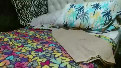 Snapshot of sharlot03 chatting on 02-06-25, 10:15 sharlot03 online show from 02-06-25, 10:15