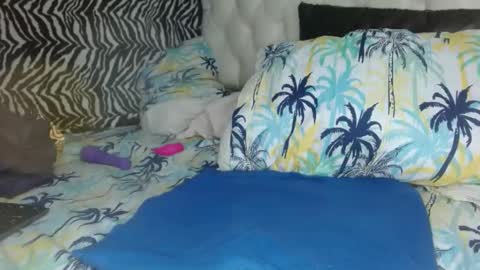 Snapshot of sharlot03 chatting on 02-22-25, 11:13 sharlot03 online show from 02-22-25, 11:13