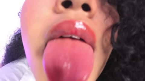 Sharlot online show from 04-27-26, 03:43