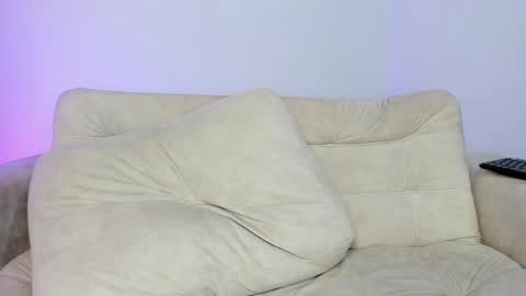 Snapshot of sharlot_harrys chatting on 01-07-25, 09:03 Hi fiends ---- I usually start online from Monday to Friday from 1000 am Saturdays and Sundays at 600 am Colombia time online show from 01-07-25, 09:03