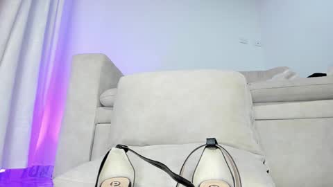 Snapshot of sharlot_harrys chatting on 01-13-25, 06:38 Hi fiends ---- I usually start online from Monday to Friday from 1000 am Saturdays and Sundays at 600 am Colombia time online show from 01-13-25, 06:38