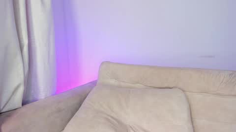 Snapshot of sharlot_harrys chatting on 02-26-25, 06:21 Hi fiends ---- I usually start online from Monday to Friday from 1000 am Saturdays and Sundays at 600 am Colombia time online show from 02-26-25, 06:21