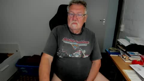 sharlots_pet online show from 04-25-26, 11:24