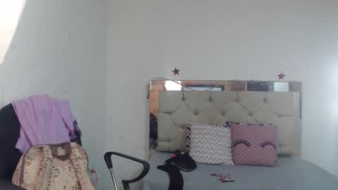 Snapshot of sharlotte__jones chatting on 01-16-25, 02:19 Sara online show from 01-16-25, 02:19