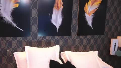 Sharom  online show from 04-22-26, 07:15