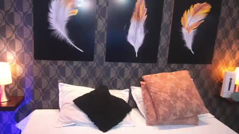 Sharom  online show from 04-27-26, 07:45