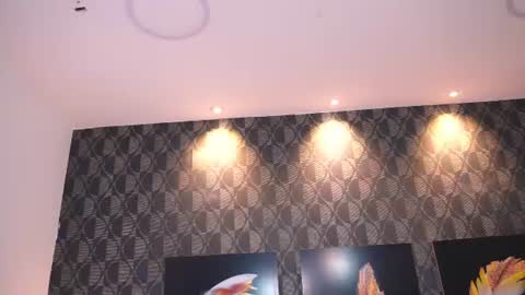 Snapshot of sharomross chatting on 06-13-26, 07:23 Sharom online show from 06-13-26, 07:23
