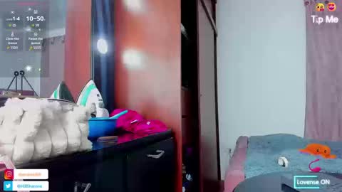 Snapshot of sharon_hill1 chatting on 09-16-25, 10:22 Jessica       independent model  online show from 09-16-25, 10:22
