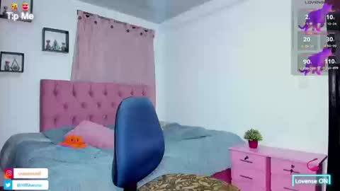 Snapshot of sharon_hill1 chatting on 09-28-25, 12:27 Jessica       independent model  online show from 09-28-25, 12:27