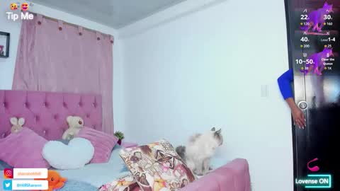 Snapshot of sharon_hill1 chatting on 10-17-25, 10:12 Jessica       independent model  online show from 10-17-25, 10:12