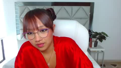 Snapshot of sharon_rosse__ chatting on 03-08-25, 03:35 sharon_rosse__ online show from 03-08-25, 03:35