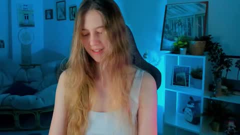 Snapshot of sharonevansi chatting on 02-11-25, 11:43 Sharon online show from 02-11-25, 11:43