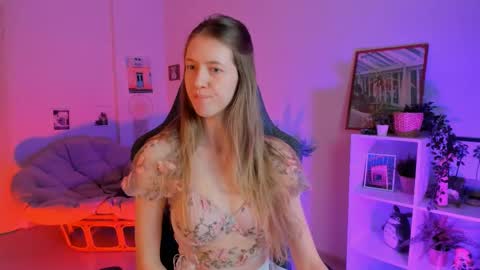 Snapshot of sharonevansi chatting on 02-14-25, 11:53 Sharon online show from 02-14-25, 11:53