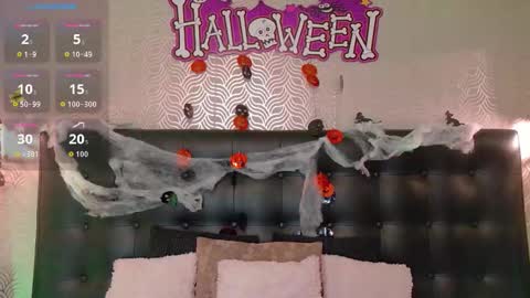 Snapshot of sharonevanss chatting on 10-25-25, 08:25 Sharon online show from 10-25-25, 08:25