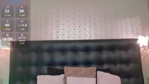 Snapshot of sharonevanss chatting on 12-05-25, 08:27 Sharon online show from 12-05-25, 08:27