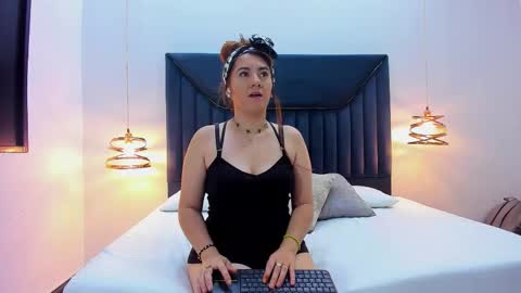 Sharon online show from 10-24-25, 12:23