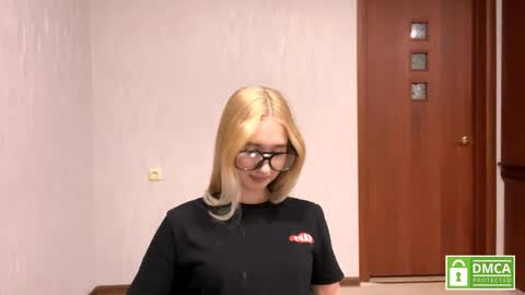 Snapshot of sharonpexton chatting on 05-20-26, 05:08 Anita online show from 05-20-26, 05:08