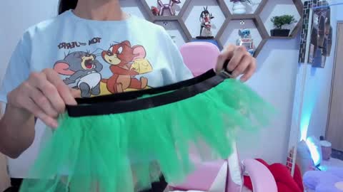 Sharon online show from 12-19-24, 04:13