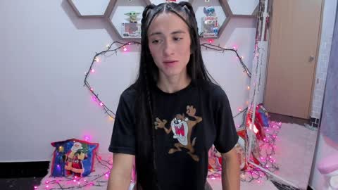 Sharon online show from 12-22-24, 04:39