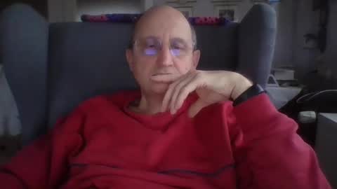 Snapshot of sharpshoder chatting on 01-23-25, 03:01 Peter online show from 01-23-25, 03:01