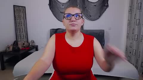 Snapshot of sharronalexa chatting on 10-24-25, 10:33 sharronalexa online show from 10-24-25, 10:33