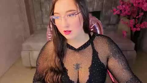 Snapshot of sharyth19_s chatting on 02-23-26, 08:28 Sharyth online show from 02-23-26, 08:28