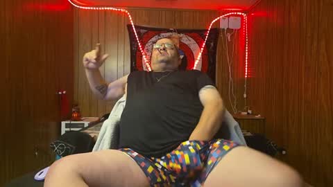 Snapshot of shatter_69 chatting on 12-26-24, 12:36 Black Venom online show from 12-26-24, 12:36