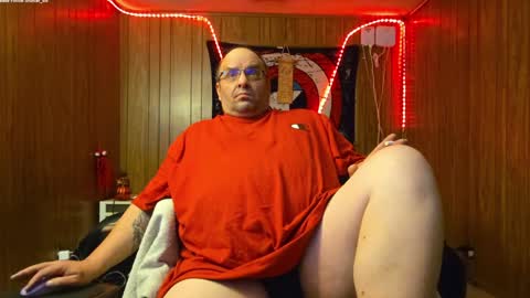 Snapshot of shatter_69 chatting on 12-29-24, 01:56 Black Venom online show from 12-29-24, 01:56