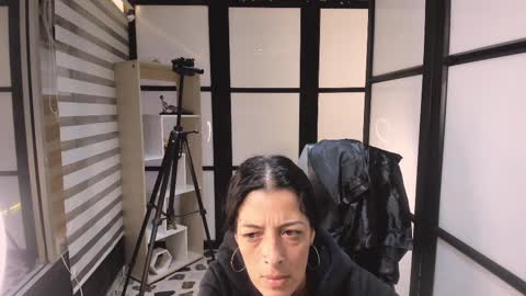 Snapshot of shaunadream chatting on 09-10-25, 03:50 Lady Shauna online show from 09-10-25, 03:50