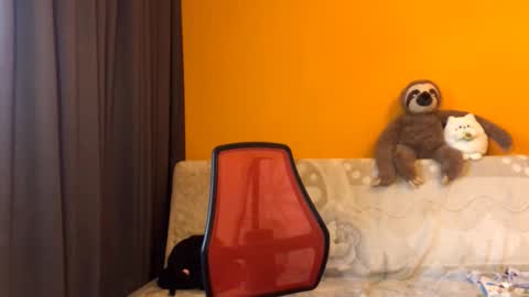 Snapshot of shaunmcleroy chatting on 10-25-25, 04:31 Ivy online show from 10-25-25, 04:31