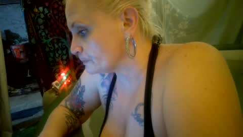 ShawnandJenn online show from 03-05-25, 09:49